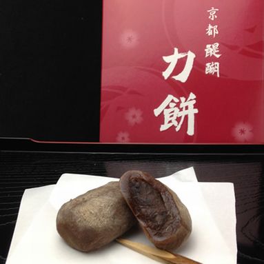 五大力さんの餅上げ力奉納にちなんだ力餅です。