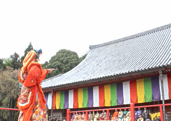 豊太閤花見行列　金堂前