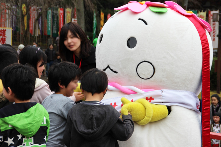 子ども達を応援に来た「もちもちぃん」