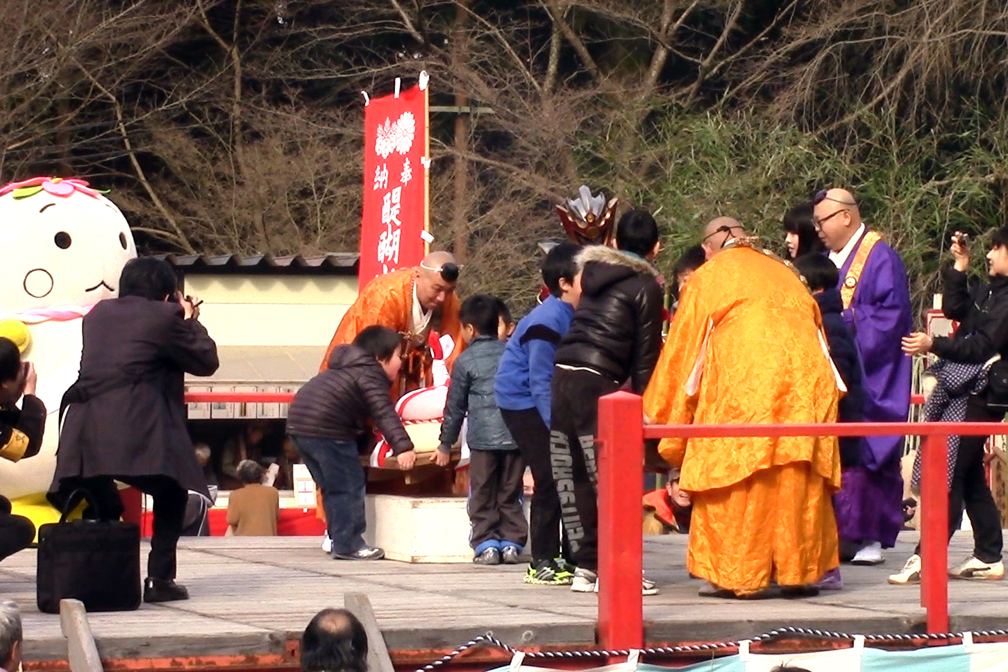 餅上げ 子どもの部